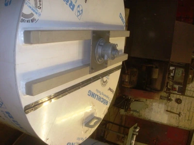 1,000 L Polypropylene Enclosed Tank