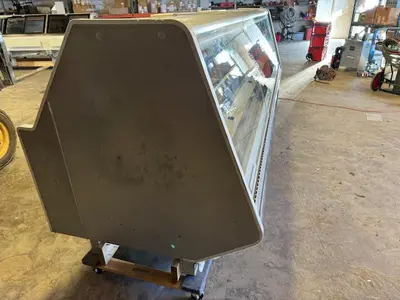 12-0060 Hussmann SMBT Meat and Deli Cases
