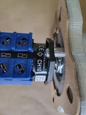 NEW CROUSE-HINDS AFUR5M7