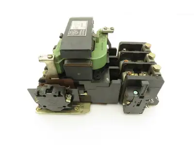 General Electric 100 Hp Motor Starter Contactor 120V Coil 135 Amp Nema 4