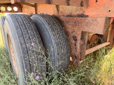 Used GRAVEL SPREADER _UNKNOWN_ Misc Spreaders Michigan US | Miedema Asset Management Group #1320840