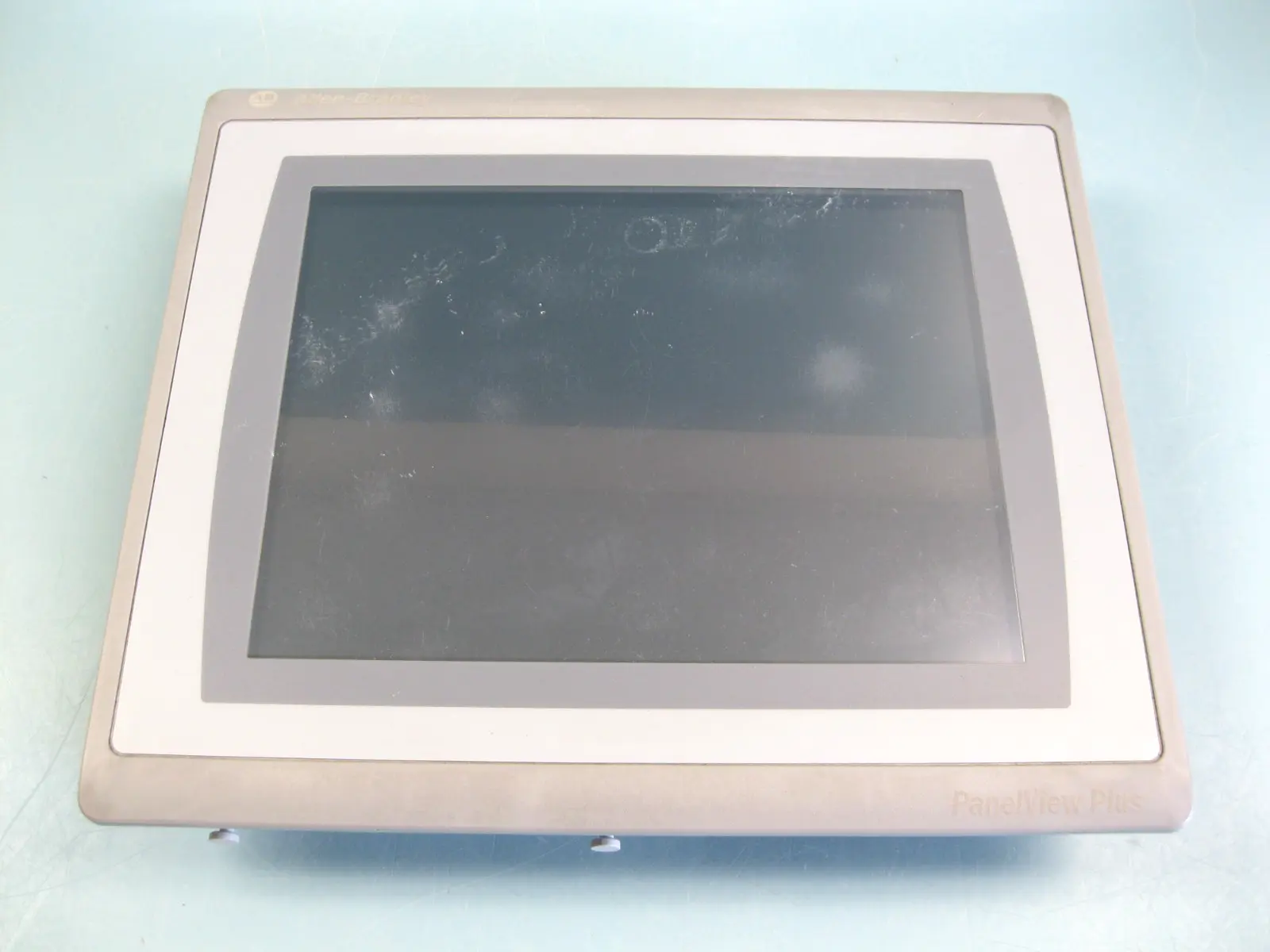 USED Allen-Bradley 2711P-T10C21D8S