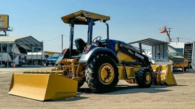 USED 2016 Deere 210L