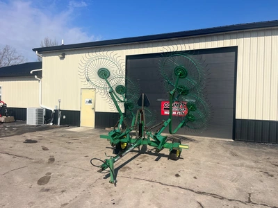 JOHN DEERE 702 V RAKE | County Equipment Company LLC (2)