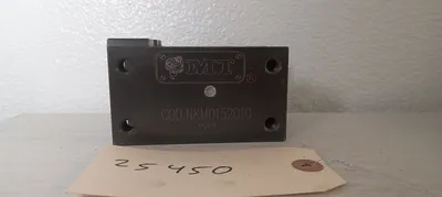USED MT KM0152010