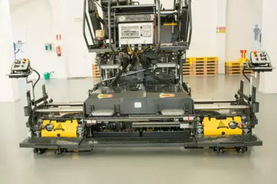 BOMAG BF 300 C-2 Asphalt Pavers | Mid South Machinery (9)