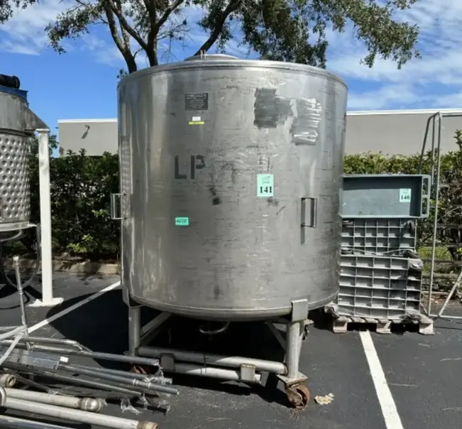 Used _UNKNOWN_ 1,160 Gallon Stainless Steel Tanks New Jersey US | Perry Equipment #118520