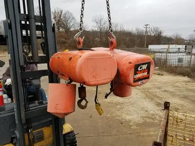 USED 2001 CM 5201H