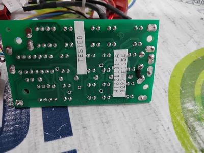 USED UNIVERSAL INSTRUMENTS 41621101