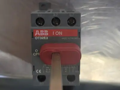 USED ABB OT32E3