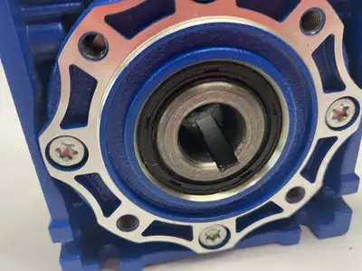 Used Motovario Right Angle Worm Gear Reducer 4028062 Speed Reducers Michigan US | Maverick Industrial Sales #1393282