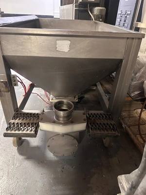 USED AMF 410