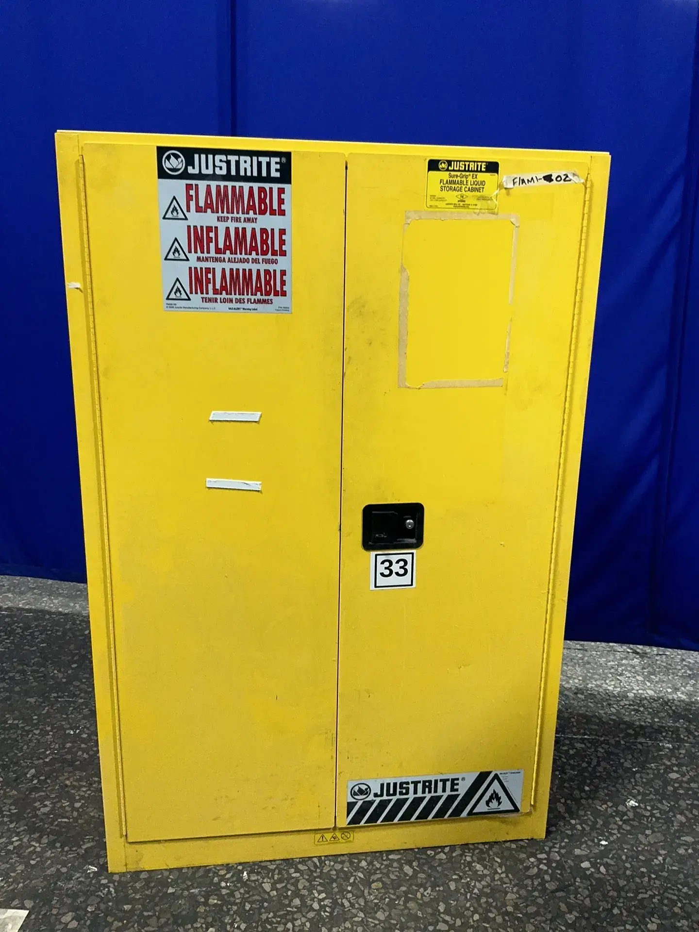 Used JUSTRITE 894500 Cabinets Ohio US | HGR 24 #1185776