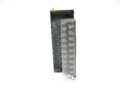 USED OMRON CJ1W-OC201