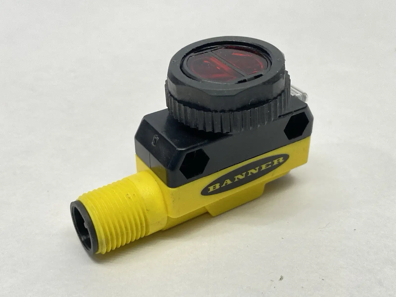 QS18VN6DQ8 | Banner  Photoelectric Sensor 10-30VDC 66459 - Used