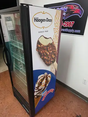 Used True _UNKNOWN_ Display Freezers Illinois US | Falcon Restaurant Supply #1395330