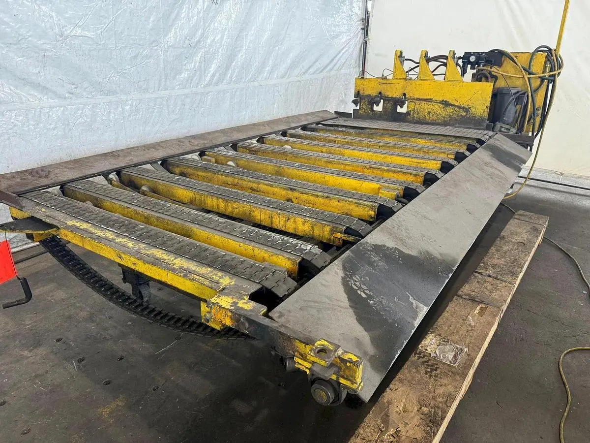 120" CINCINNATI SHEET STACKER CONVEYOR
