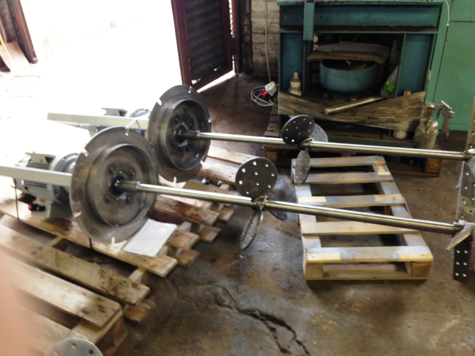 Geared Clamp On Stirrer, 2.2 Kw, Flp.