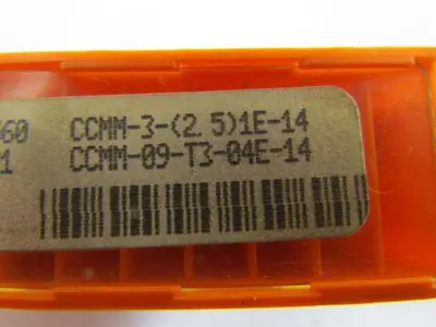 Carboloy CCMM-3(2.5)1E-14 Carbide Insert CCMM-09-T3-04E-14 Grade 560 Box of 10pc