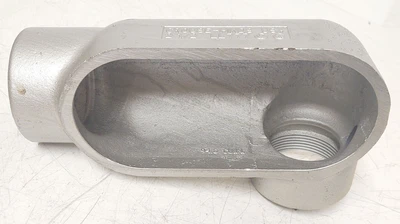 NEW Crouse Hinds 2-1/2" 63 LB