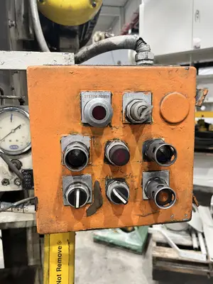 USED 1995 STANDARD STANDARD DC100-1834 PRESS