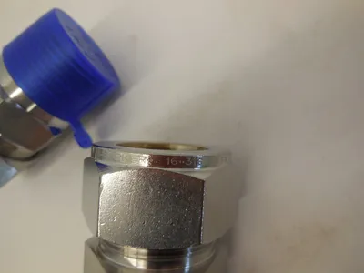 2 NEW PARKER 16-316 CONNECTORS 16316