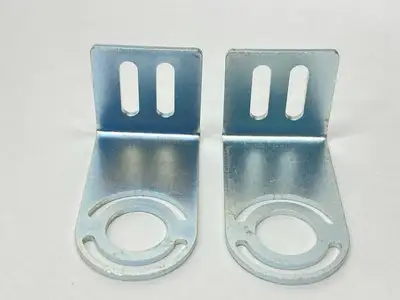SMBWLS28SM | Banner  Right-Angle Bracket For Surface Mounting 19158 LOT OF 2 - New – Open box