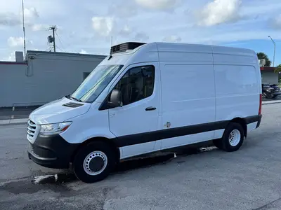Used 2019 FREIGHTLINER SPRINTER 3500 Tractors & Trailers Florida US | Truck and Van Outlet #1506260