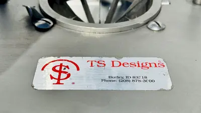 USED TS DESIGNS INC. SINGLE MANUAL 12 SLICE/WEDGER HEAVY DUTY