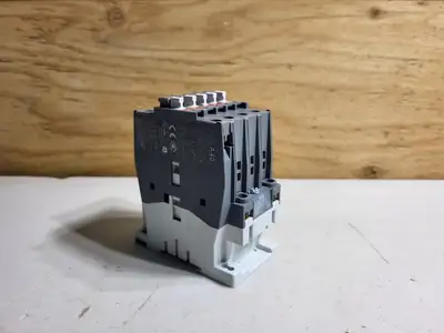 NEW ABB A40-30-10-84