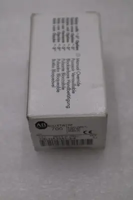 LOT OF 2 - ALLEN BRADLEY 700-HA33A1-3-4 SER. D 120VAC 10A STOCK H1140A