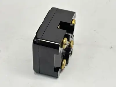 1MN1 | Micro Switch  Limit Switch Contact Block 6638 - Used