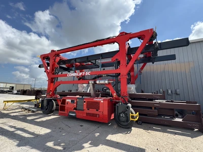 2024 Combilift SC 3 Wheel Telescopic Straddle Carrier (LOCATION: Houston TX)