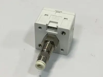 USED SMC ISE30-01-25-M