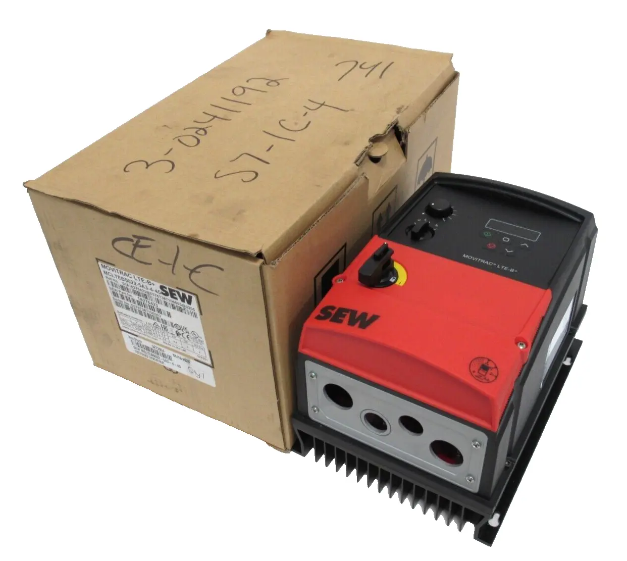 NEW SEW EURODRIVE 18276423 FREQUENCY INVERTER 3HP MCLTEB0022-5A3-4-40