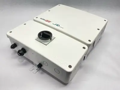 USED SOLAREDGE HD-WAVE SINGLE PHASE GRID-TIE INVERTER 5KW 208/240V