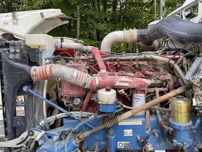 USED 2011 PETERBILT 367