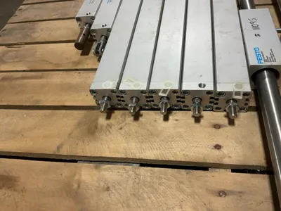 Used _UNKNOWN_ _UNKNOWN_ Pneumatic Cylinders Michigan US | Miedema Asset Management Group #1320245