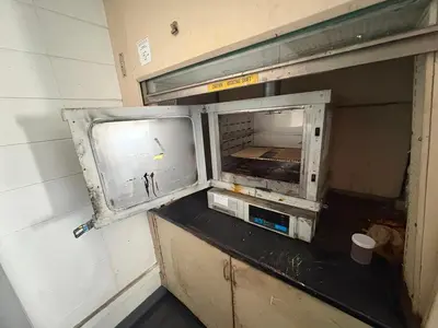 Used _UNKNOWN_ _UNKNOWN_ Lab Ovens Ohio US | Myron Bowling Auctioneers Inc #1504633