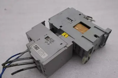 Allen Bradley 100-C09D300/100-C09DJ300 / 193-EECB/B DRIVES STOCK #B-1320