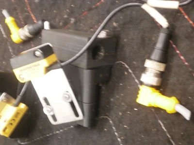 USED Banner QS18VP6AF100Q5 WITH PARTS