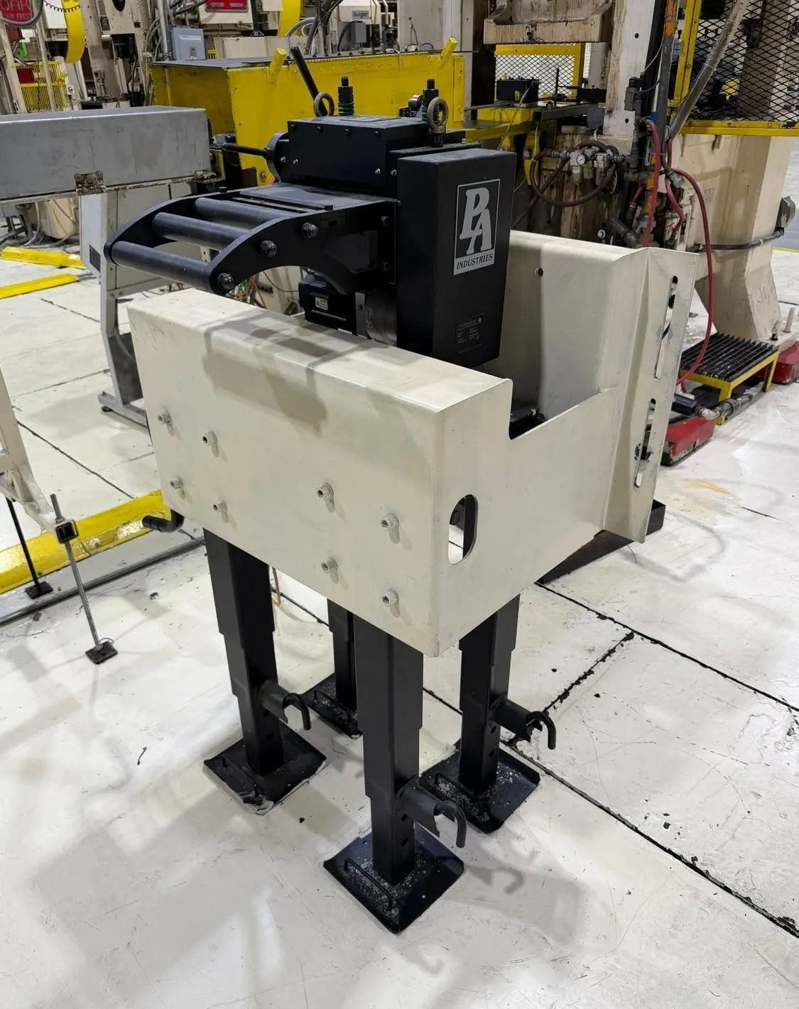 Used _UNKNOWN_ SRF-5 Servo Feeders Ohio US | D & D Industries #1407269
