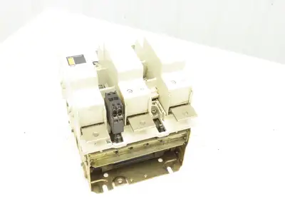 Cutler Hammer 10 5822C Motor Starter Contactor Size 6 Rated 540A/3PH