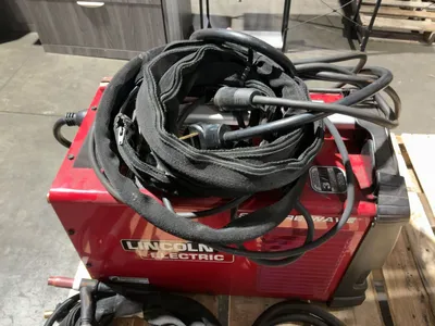 Used LINCOLN ELECTRIC SQUARE WAVE® TIG 200 TIG WELDER Tig Welders Michigan US | Miedema Asset Management Group #1424975