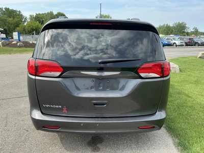USED 2020 CHRYSLER VOYAGER