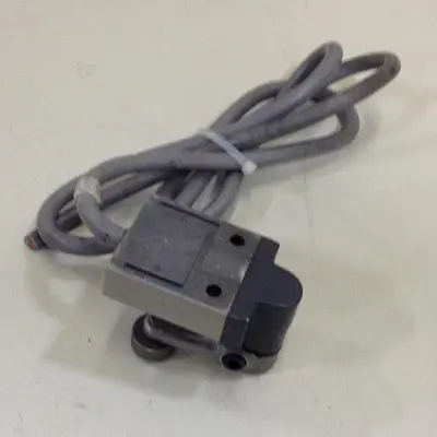USED OMRON D4C-9033