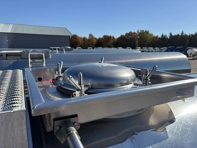 Used 2017 WALKER MILK TANKER TRAILER Liquid Supply Trailers Michigan US | Miedema Asset Management Group #1709518