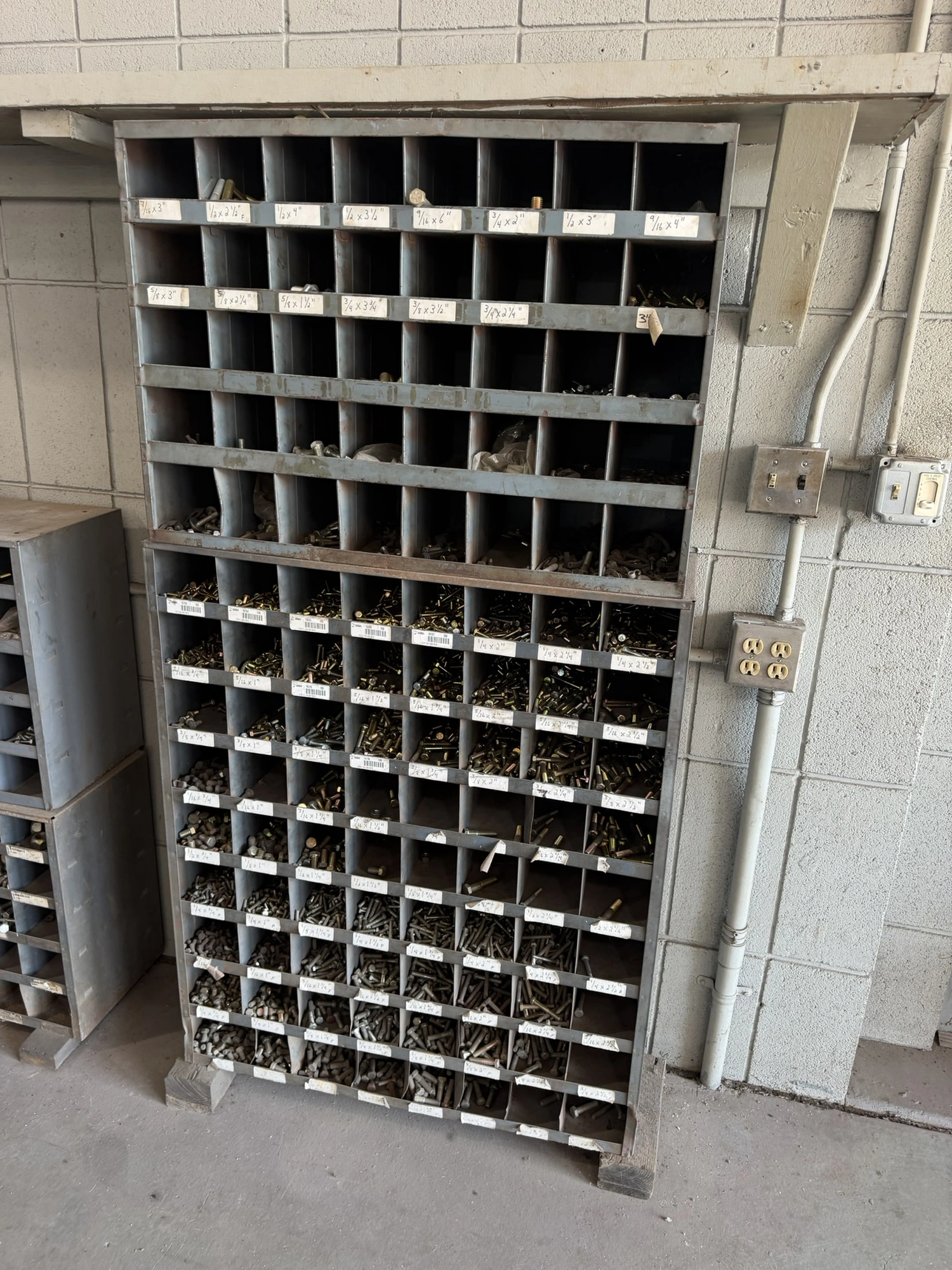 Used _UNKNOWN_ _UNKNOWN_ Bins Indiana US | Miedema Asset Management Group #1414800