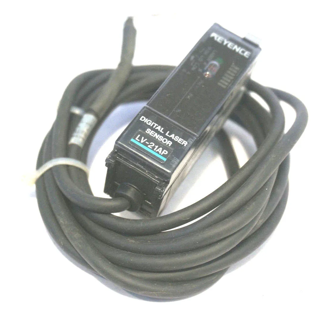 USED KEYENCE LV-21AP DIGITAL LASER SENSOR LV21AP