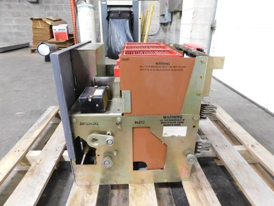 Used Westinghouse DS-206S Circuit Breakers Ohio US | Equipment Recovery Corp. #1329736